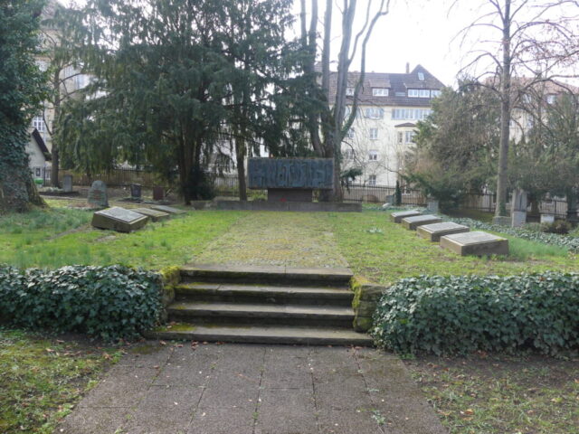 Denkmal für Kriegstote 05
